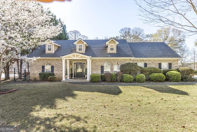 property at 96 Pointe View Ct