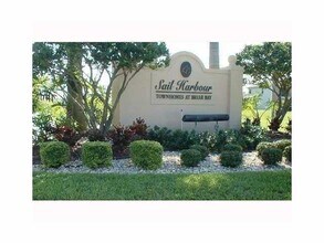 6167 Whalton St in West Palm Beach, FL - Building Photo - Building Photo