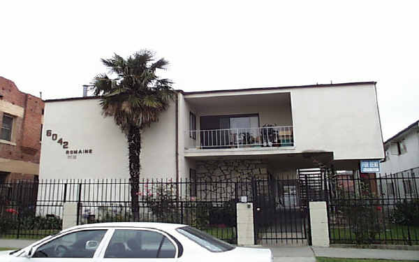 6042 Romaine St in Los Angeles, CA - Building Photo - Building Photo