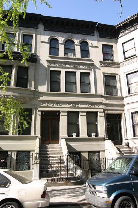 560 W 162nd St in New York, NY - Building Photo