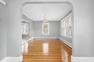 71 Marion Ave N in Providence, RI - Foto de edificio - Building Photo
