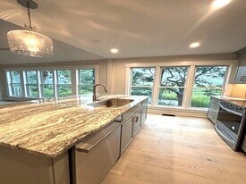 25 Compass Point Rd in Hilton Head Island, SC - Building Photo
