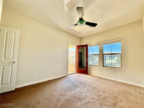 10623 Agate Knoll Ln in Las Vegas, NV - Building Photo - Building Photo