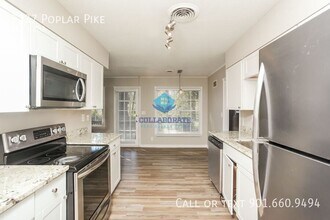 7237 Poplar Pike in Germantown, TN - Foto de edificio - Building Photo