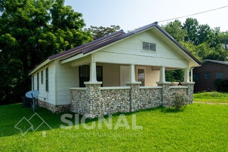 104 21st Ave NW in Center Point, AL - Building Photo - Building Photo
