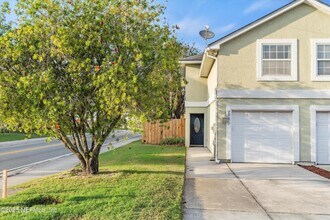 885 7th Ave S in Jacksonville, FL - Building Photo - Building Photo