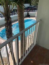 300 Sunrise Dr-Unit -2L in Key Biscayne, FL - Foto de edificio - Building Photo