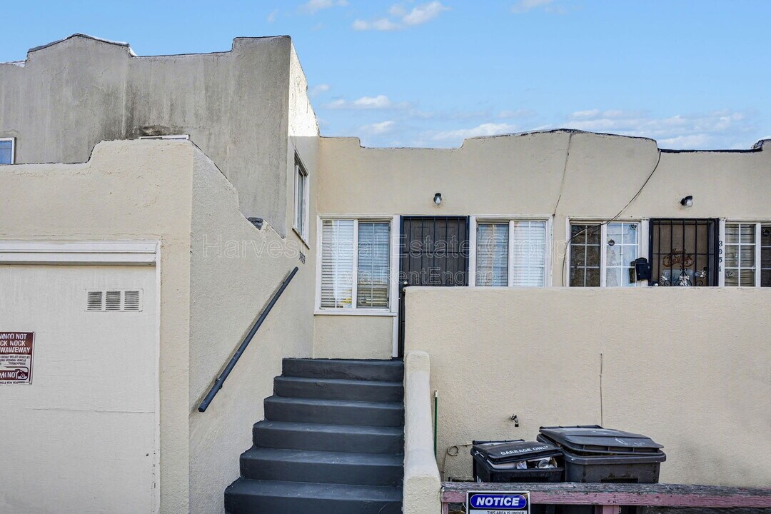 3953 Angelo Ave in Oakland, CA - Building Photo