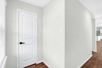 3264 Onion Crk in San Antonio, TX - Building Photo - Building Photo