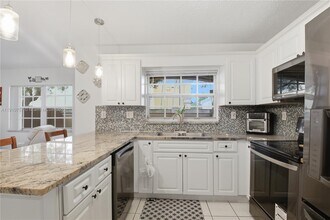 7141 SW 158th Ct in Miami, FL - Building Photo - Building Photo