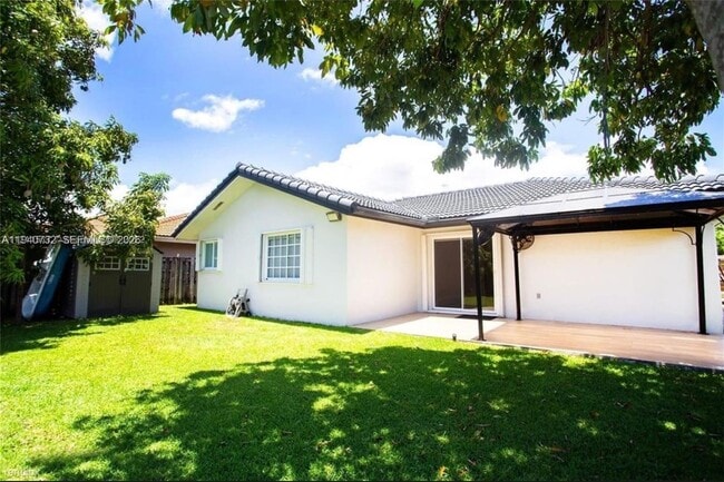 7940 SW 163rd Pl in Miami, FL - Building Photo - Building Photo