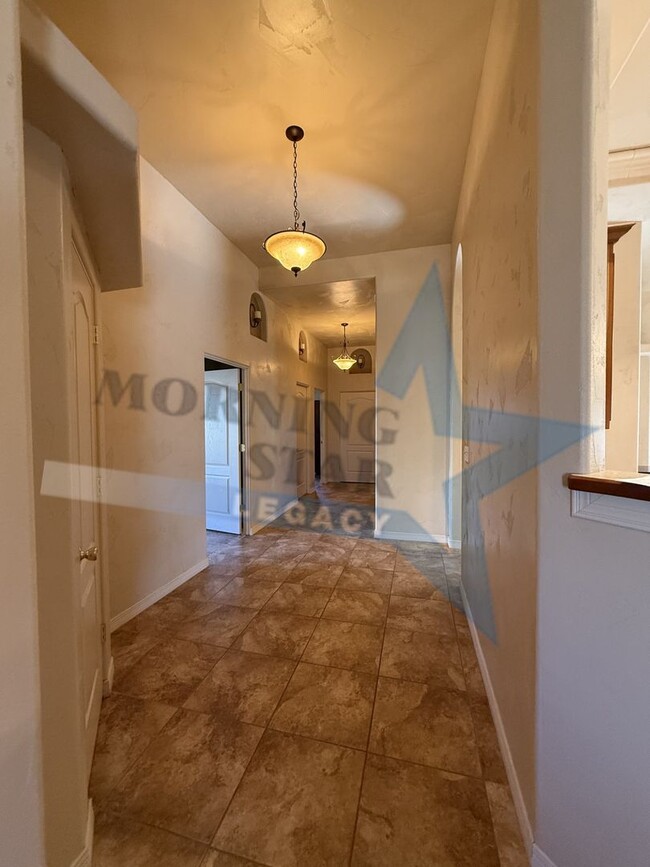 4648 Mesa Rico Dr in Las Cruces, NM - Building Photo - Building Photo