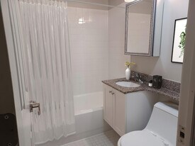 3401 N Oxford Valley Rd in Levittown, PA - Building Photo