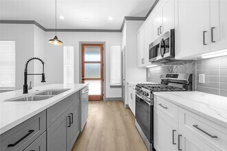 6510 Bunche Dr, Unit A in Houston, TX - Building Photo - Building Photo