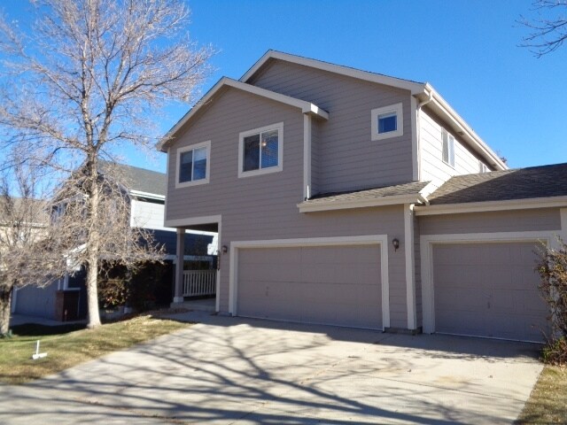 2325 Hyacinth Rd in Highlands Ranch, CO - Building Photo