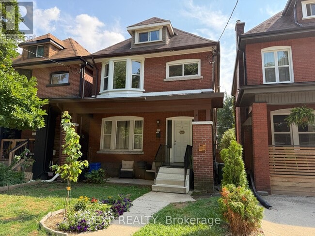 property at 24 Avalon Pl