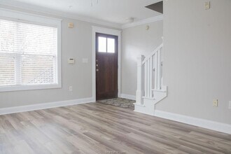 1725 Harvey Mitchell Pkwy S in College Station, TX - Building Photo - Building Photo