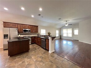 2491 Santa Barbara Loop in Round Rock, TX - Building Photo - Building Photo