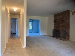 301 Village Rd in Orwigsburg, PA - Building Photo - Building Photo