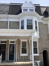 1028 W King St in West York, PA - Building Photo - Building Photo