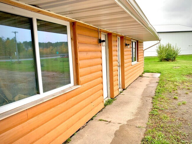 85 US-2 in Cohasset, MN - Building Photo - Building Photo