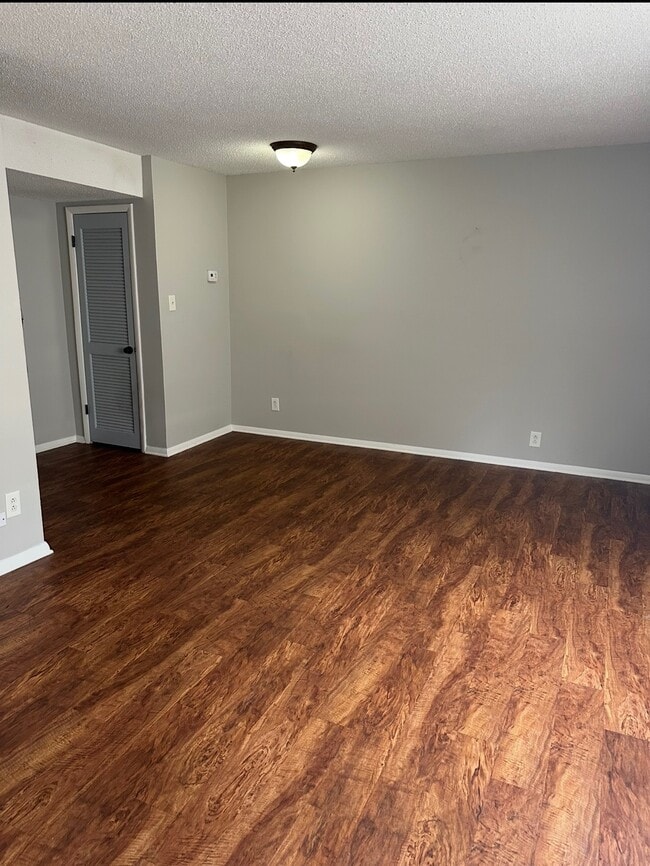 820 Beacon Pky E, Unit D in Birmingham, AL - Foto de edificio - Building Photo