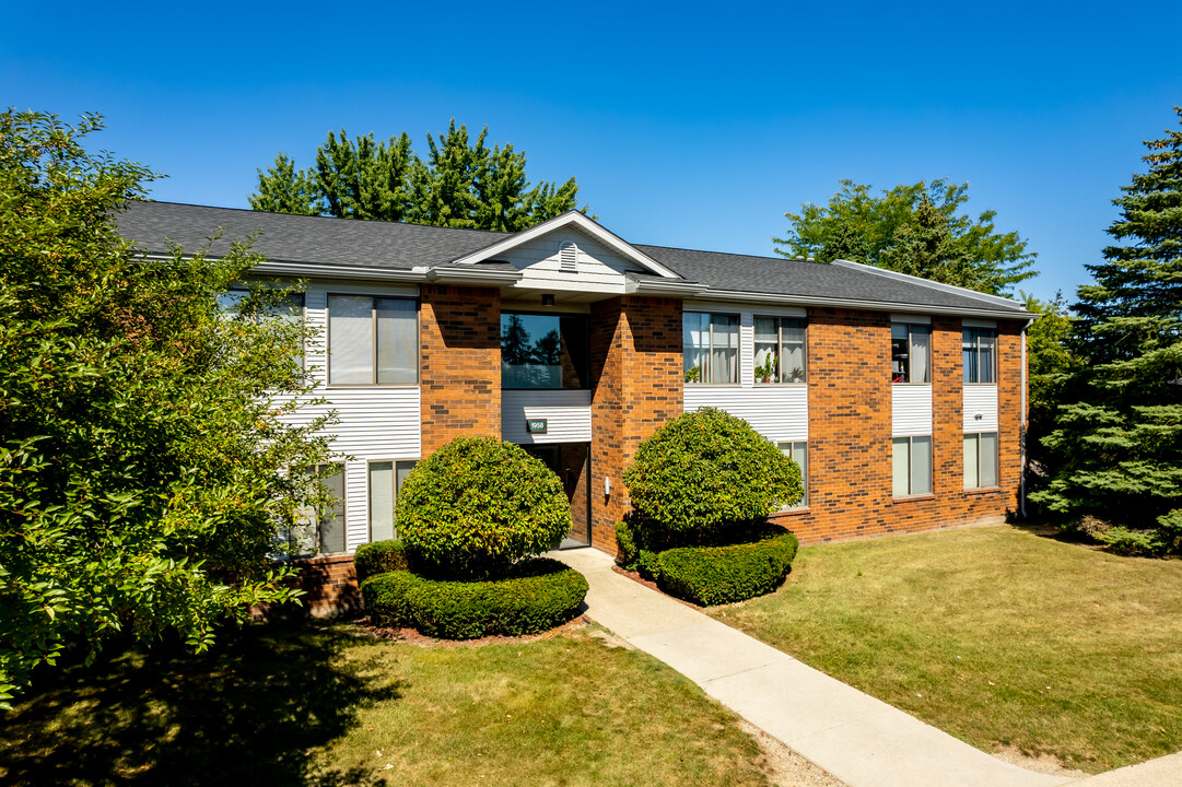 Hickory Square Apartments in Imlay City, MI - Foto de edificio