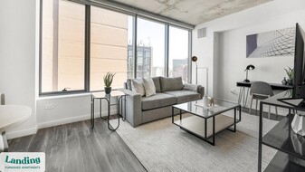 2010 West End Ave, Unit 712 in Nashville, TN - Building Photo