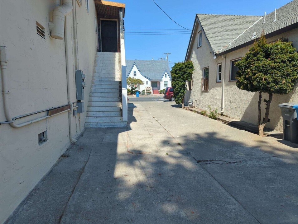 1307 Tennessee St in Vallejo, CA - Building Photo