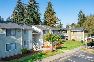 Park at Dashpoint Apartments in Federal Way, WA - Building Photo - Building Photo