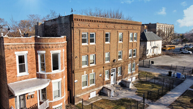 7439 S Harvard Ave in Chicago, IL - Building Photo - Building Photo