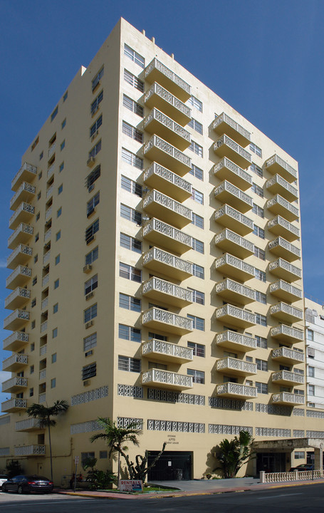 Marble Terrace Apartments in Miami Beach, FL - Foto de edificio