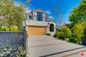 4324 Camellia Ave in Los Angeles, CA - Building Photo - Building Photo