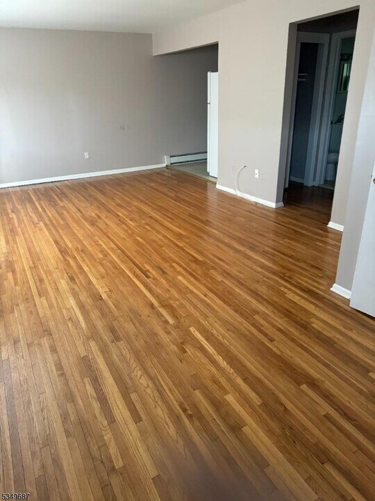 330 Franklin Ave in Rockaway, NJ - Building Photo