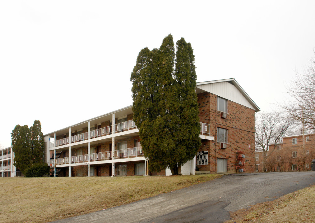 675 Kingsford Rd in Columbus, OH - Building Photo