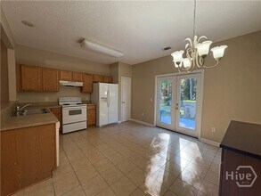 37 Ross Way in Richmond Hill, GA - Building Photo - Building Photo