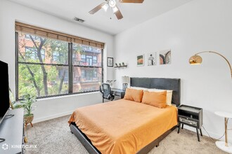 1 S Leavitt St in Chicago, IL - Building Photo - Building Photo