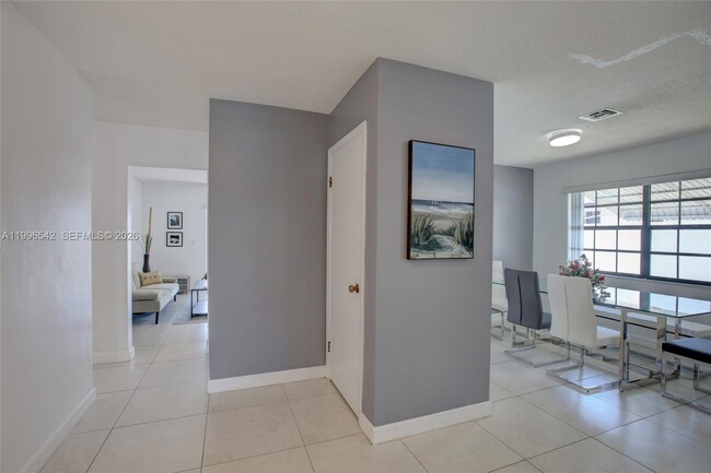 418 SE 4th St in Dania Beach, FL - Building Photo - Building Photo