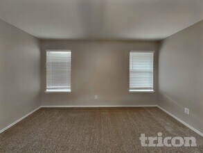 5002 Braden Gate in San Antonio, TX - Foto de edificio - Building Photo