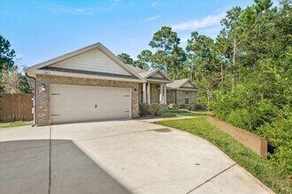 7260 Reef St in Navarre, FL - Building Photo - Building Photo