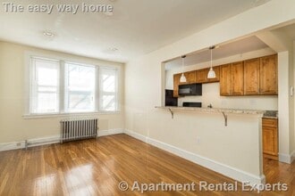 136 Highland Ave in Somerville, MA - Foto de edificio - Building Photo