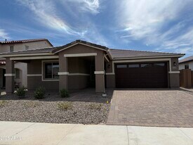 40563 W Michaels Dr in Maricopa, AZ - Building Photo