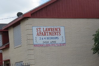 St. Lawrence Apartments in McAllen, TX - Foto de edificio - Building Photo