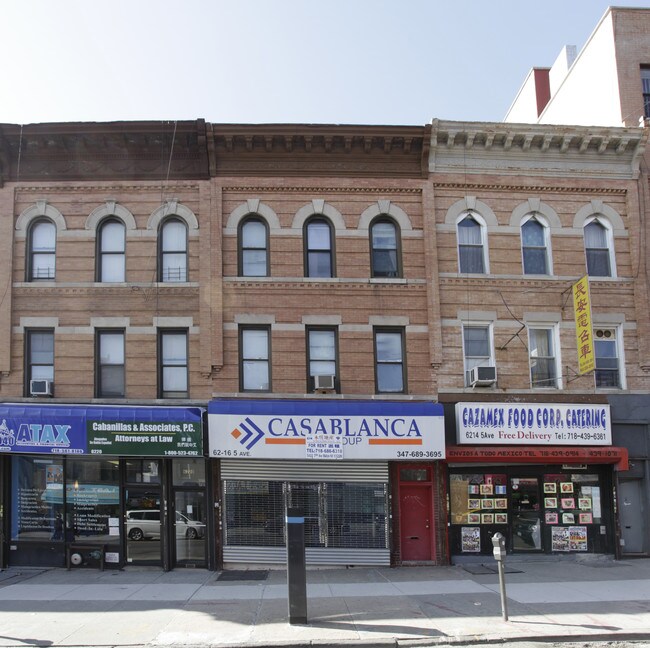 6216 5th Ave in Brooklyn, NY - Foto de edificio - Building Photo