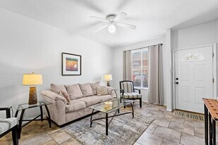 4415 SW 34th St in Gainesville, FL - Building Photo