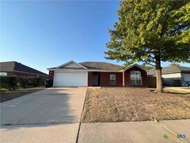 1704 Boydstun Loop in Killeen, TX - Building Photo