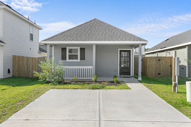 property at 16759 N Marie Vlg Dr