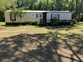 85064 Patches Ln in Yulee, FL - Building Photo