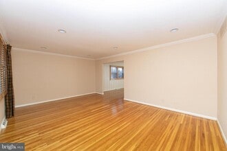 108 Henfield Ave in Cherry Hill Township, NJ - Building Photo - Building Photo