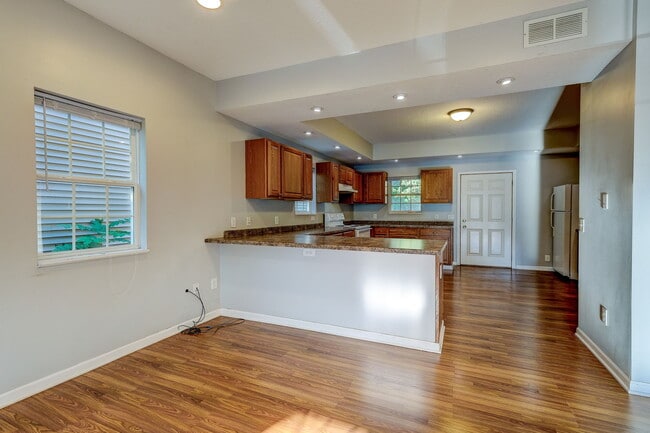 3208 Pillsbury Avenue South in Minneapolis, MN - Building Photo - Building Photo
